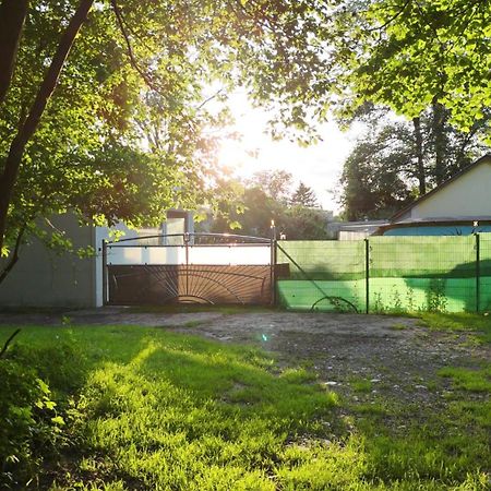 Erlebe Unseren Verein Im Geraeumigen Wohnwagen! Feldkirchen bei Graz Zewnętrze zdjęcie